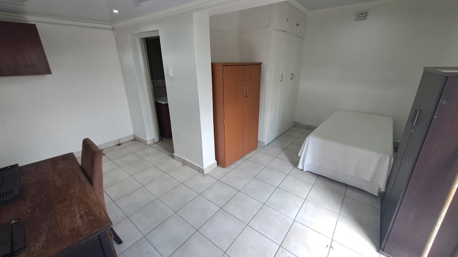 5 Bedroom Property for Sale in Brandwag Free State